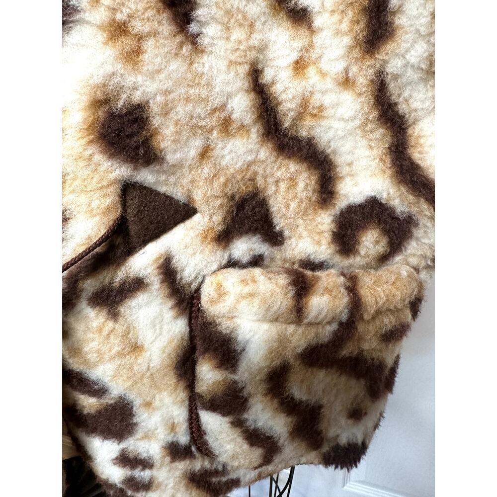 Leopard Print Sherpa Fuzzy Vest W. Tie Front Closure Size L - Picture 3 of 4